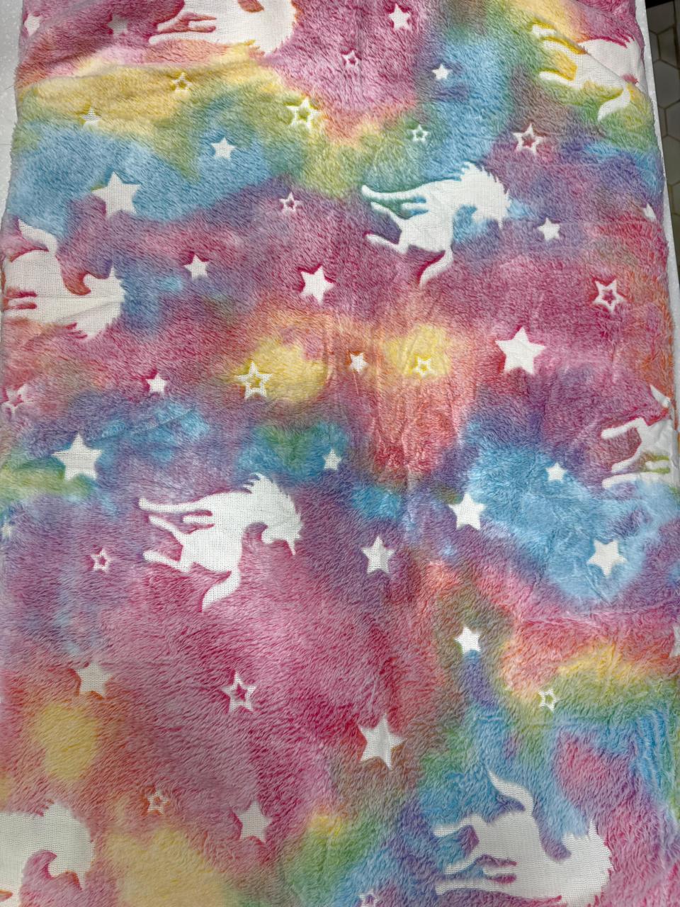 Super Soft Cozy Furry Big Blanket - Glow in The Dark (5ft x 6ft) de