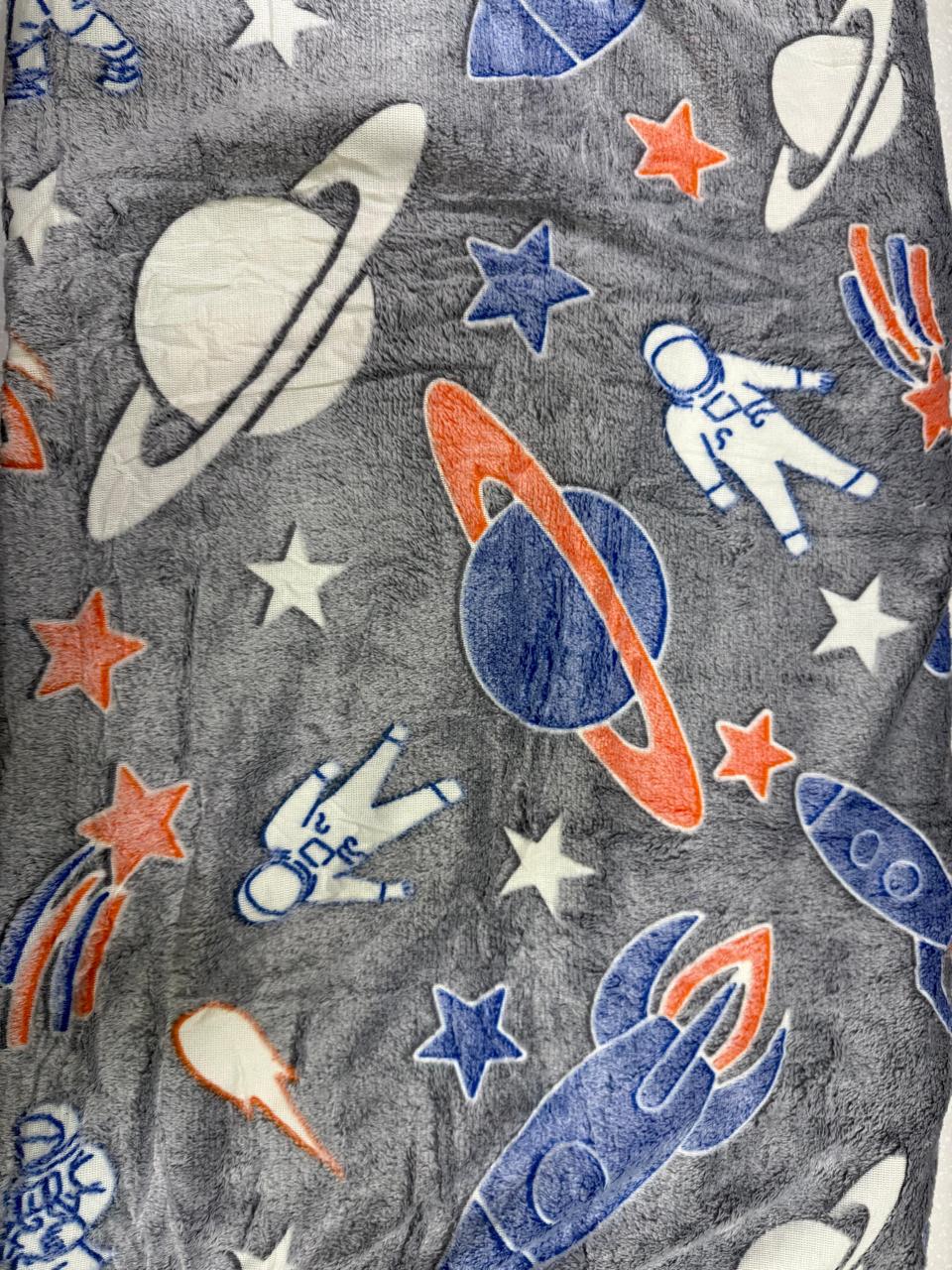 Super Soft Cozy Furry Big Blanket - Glow in The Dark (5ft x 6ft) de