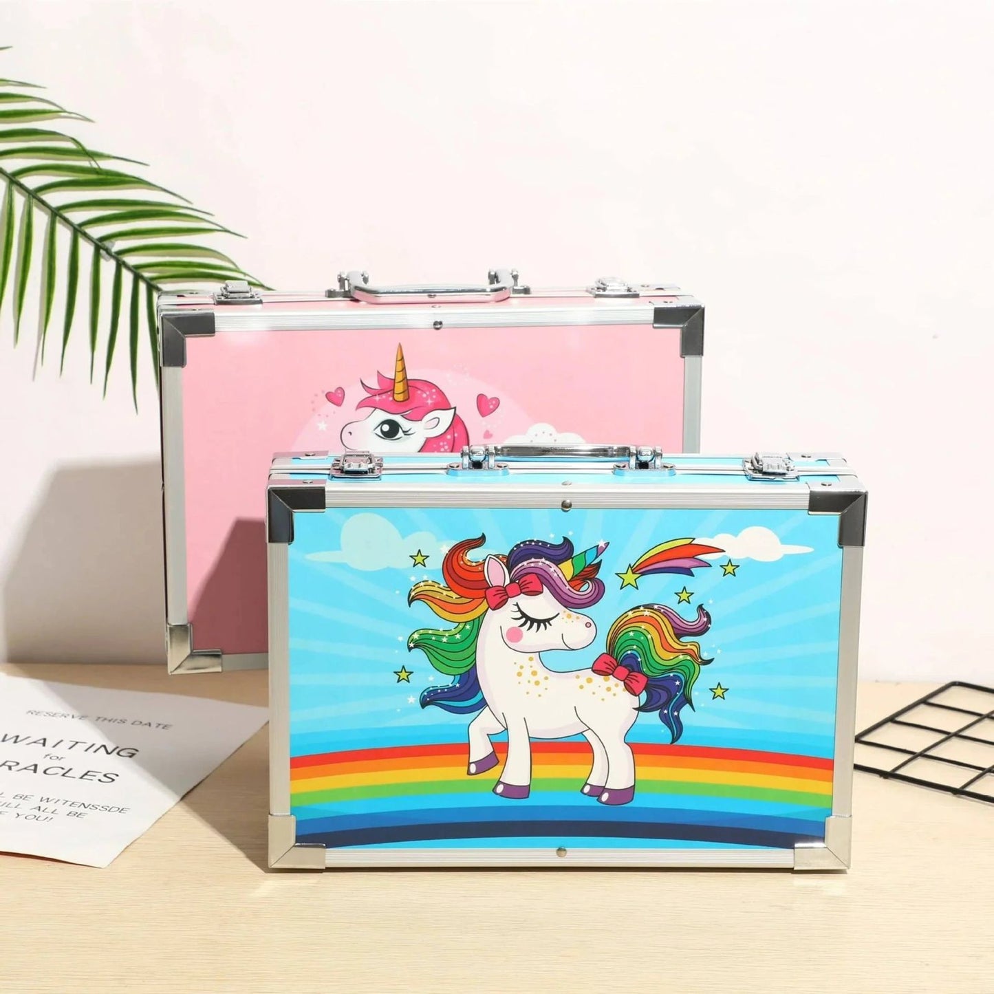 Outer Space - 145pcs Colouring Trunk